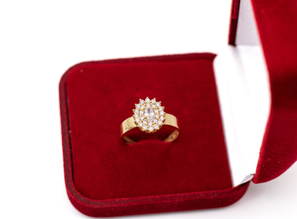Anel Ouro 18K Chuveiro C/ Zircônias e Cálice