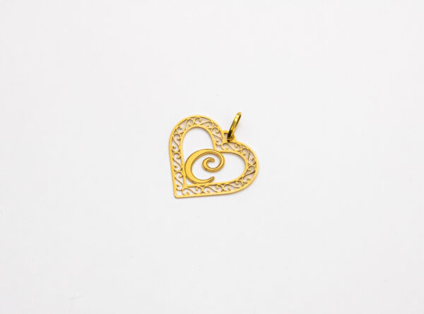 Pingente Ouro 18K Coração Trabalhado C/ Inicial "C"
