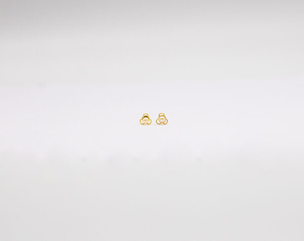 Brinco Ouro 18K Infantil Flor Pérola Natural 3mm - Imagem 3