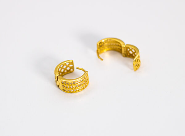 Argola Ouro 18K Redondo Pequeno C/ 3 Fileiras de Zirc. - Imagem 2