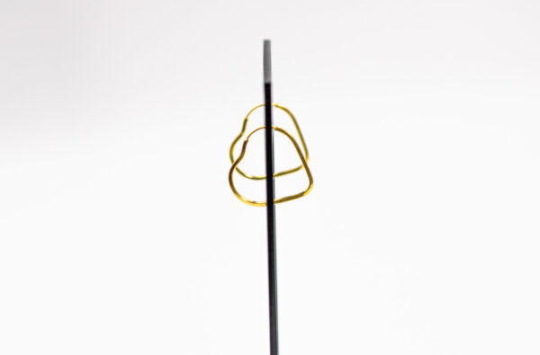Argola Ouro 18K Coração Fio Quadrado - Imagem 3