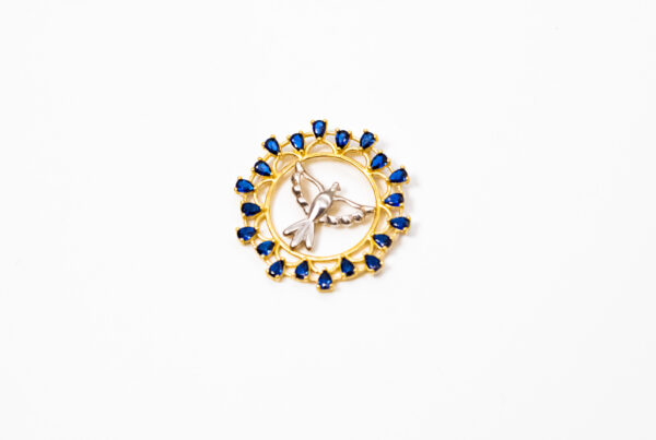 Pingente Ouro 18K Divino Espírito Santo C/ Ouro Branco e Topázios Azul