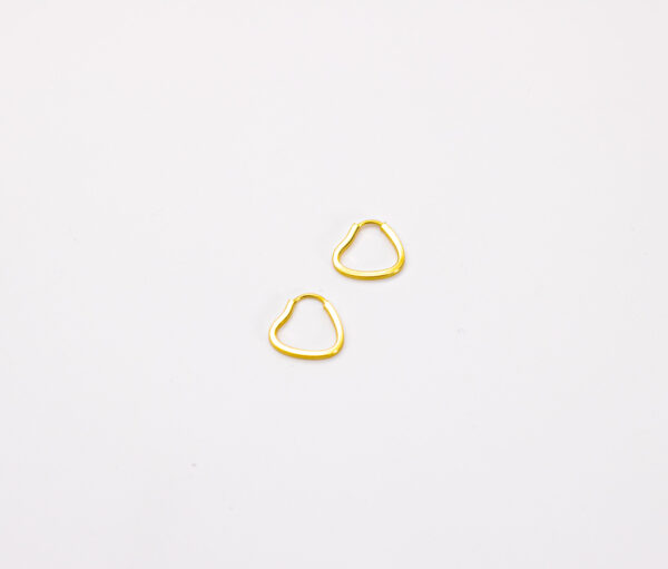 Argola Ouro 18K Coração Pequeno Fio Quadrado - Imagem 3