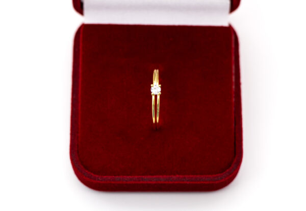 Anel Ouro 18K Solitário Aro Duplo C/ Cálice 4 Garras e Zircônia